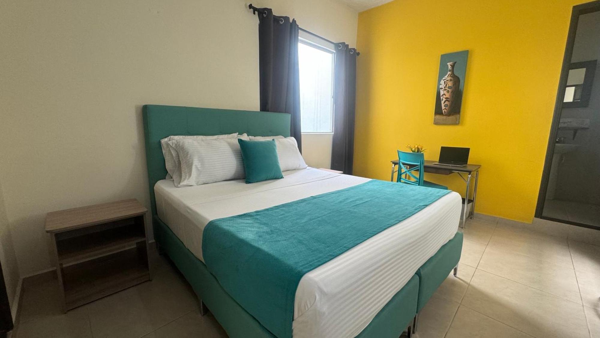 Hotel Cataluna - Soluciones Hoteleras Pereira Buitenkant foto