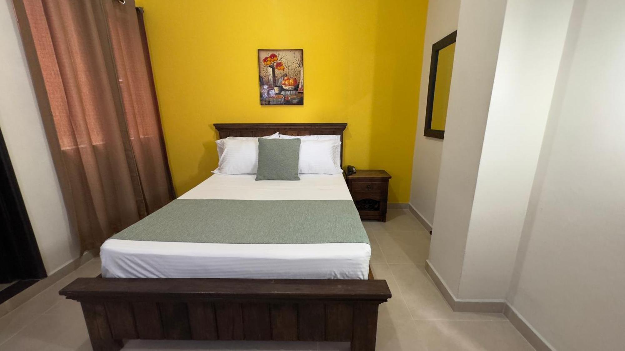 Hotel Cataluna - Soluciones Hoteleras Pereira Buitenkant foto