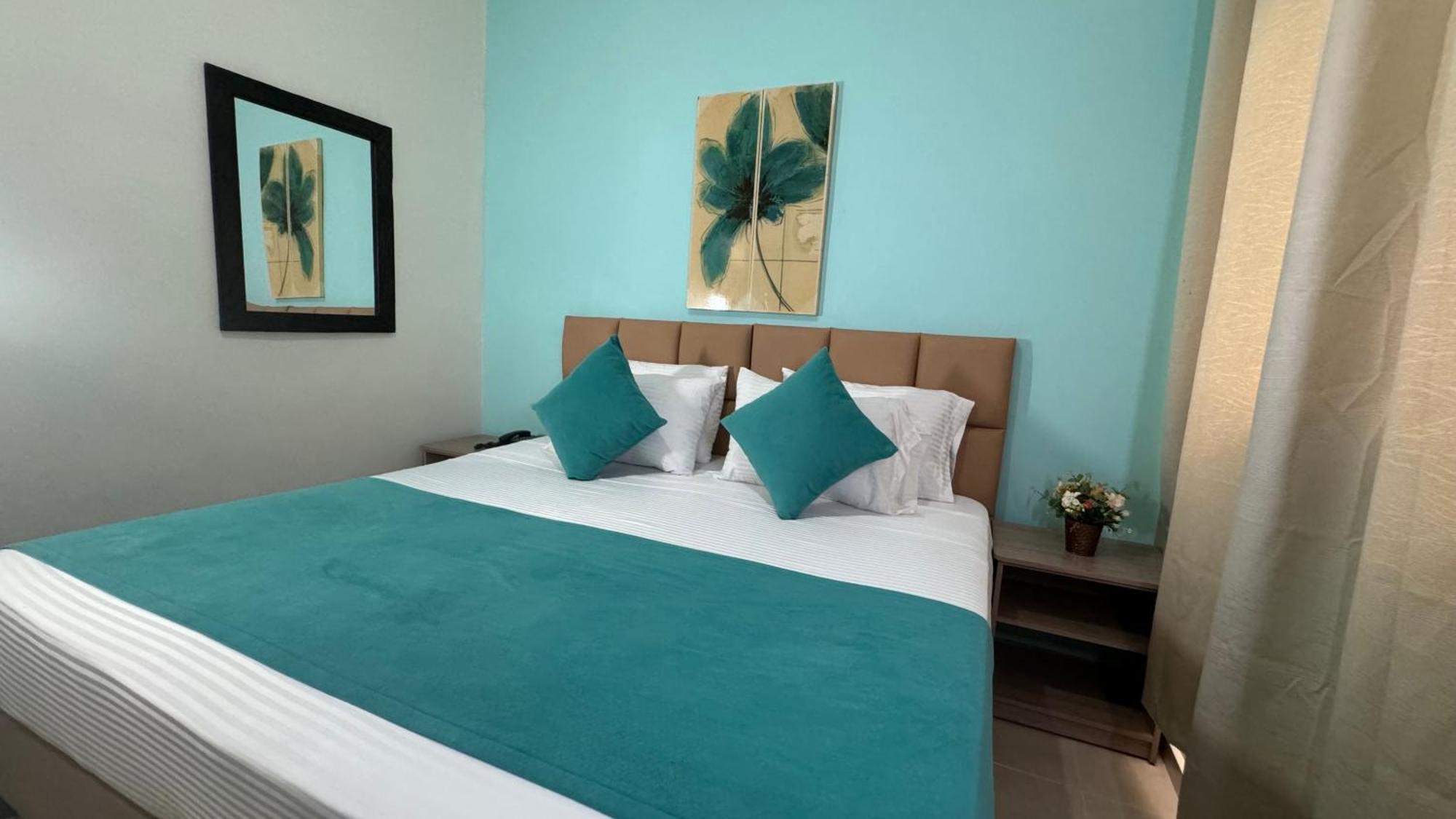 Hotel Cataluna - Soluciones Hoteleras Pereira Buitenkant foto